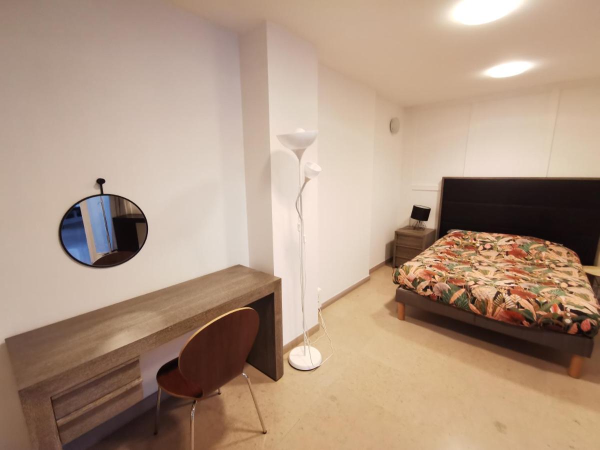 Aux pieds du Château Apartment Tournon-sur-Rhone Exterior foto