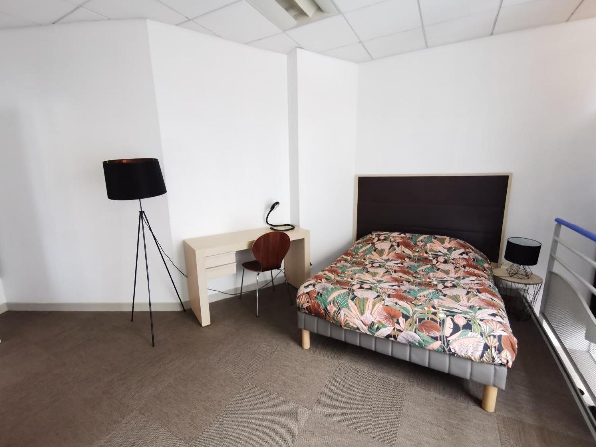 Aux pieds du Château Apartment Tournon-sur-Rhone Exterior foto